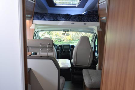 Najem avtodoma Adria Coral XL Plus 670SL