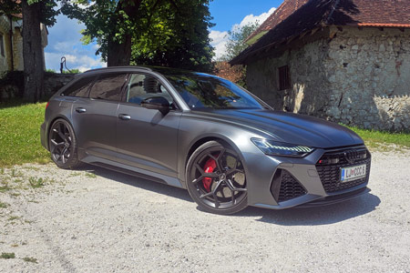 Najem super športnika Audi RS6 Performance