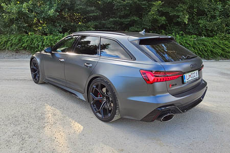 Najem super športnika Audi RS6 Performance